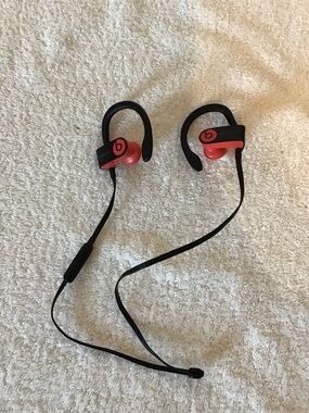 Beats Powerbeats3 Wireless Earphones - Red/Black